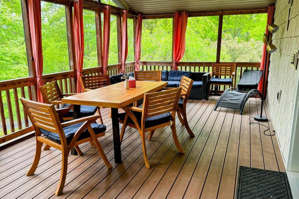 Woodland Whimsy A Private Escape, Hot Tub, Pool, Sunroom Saugerties Exteriör bild